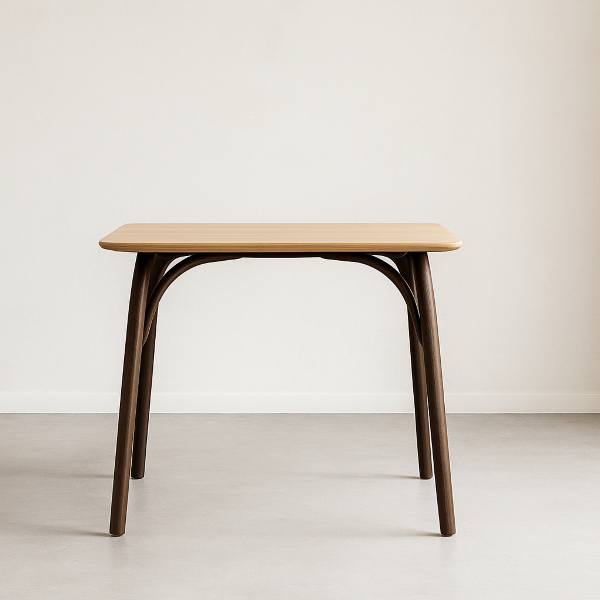 CurveLine Outdoor Dining Table